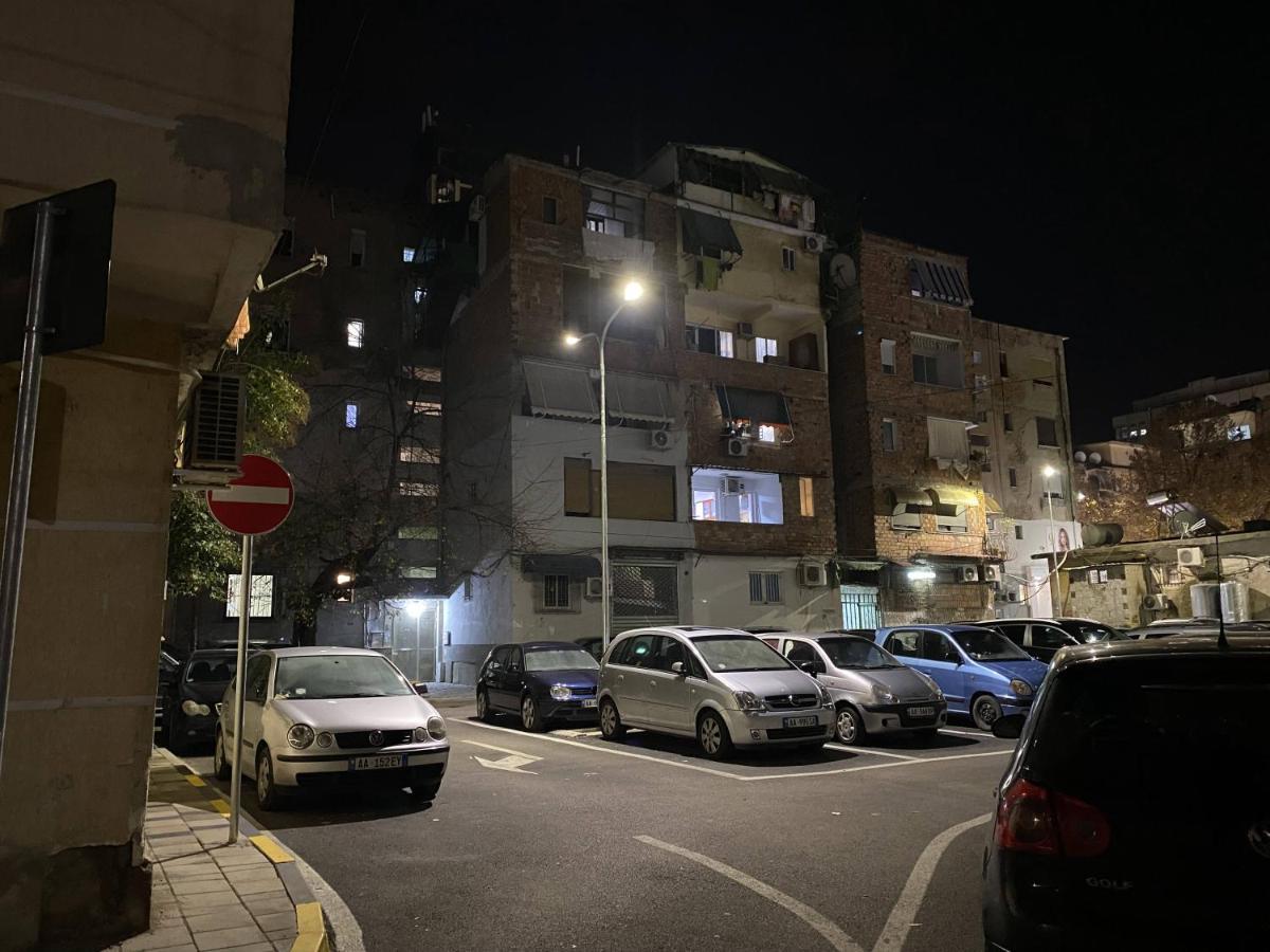 Komatas Modern Apartments In Bllok Area Tirana Exterior foto
